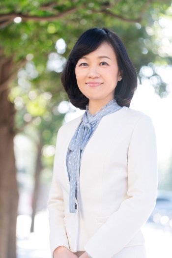 <b>古屋博子(ふるや・ひろこ)</b><br>ギャラップ認定ストレングスコーチ。フラリシュ・コンサルティング代表取締役。ギャラップ社でストレングス・コーチングコース等の講師を務めるほか、『さあ、才能(じぶん)に目覚めよう 新版 ストレングス・ファインダー2.0』の翻訳も手がける。慶応義塾大学大学院で修士号(政治学)を、東京大学大学院で博士号(学術)を取得